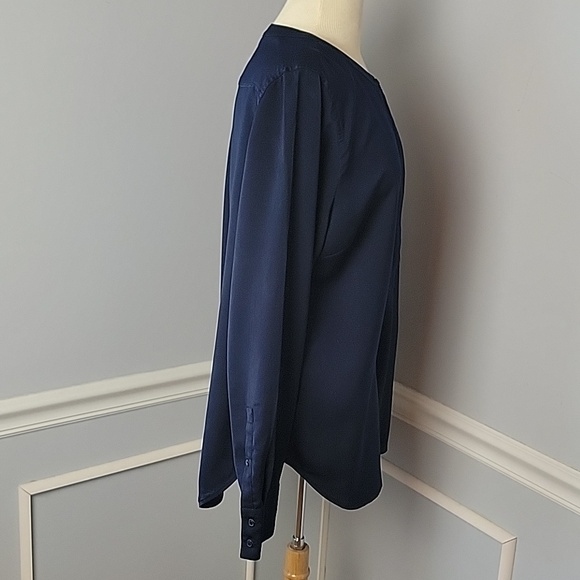 J.CREW Navy Blue Crewneck Half Button Long Sleeve Professional Casual Blouse L - Picture 4 of 7